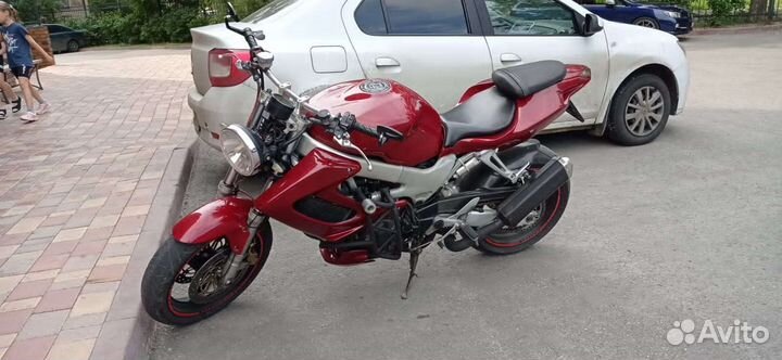 Honda VTR1000F