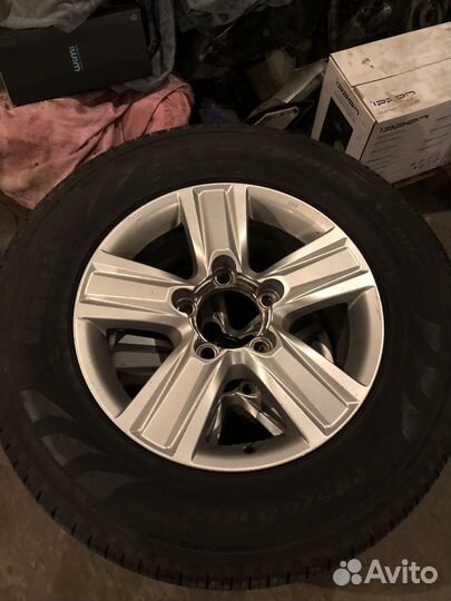 Колесо Toyota Land Cruiser 200 Lexus