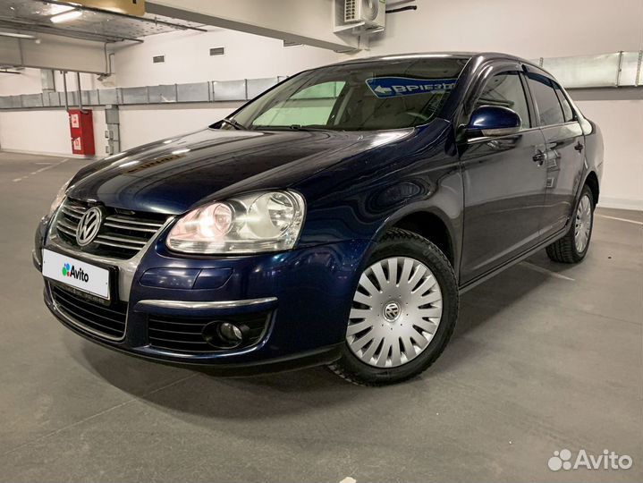 Volkswagen Jetta 1.6 AT, 2010, 130 000 км