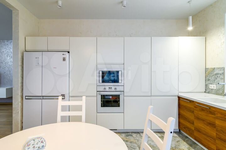 Коттедж 293,3 м² на участке 8,4 сот.