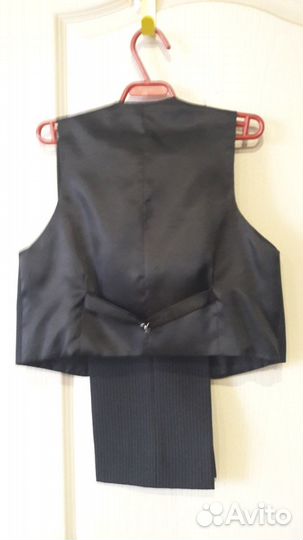 Костюм тройка