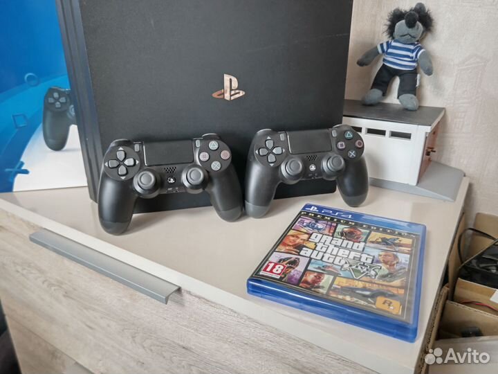 Sony ps4 pro 1tb +100 игр