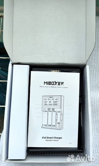 Зарядное устройство Miboxer C4 V4