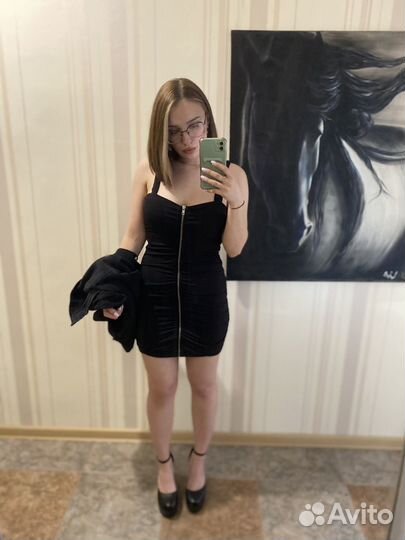 Вечернее платье мини