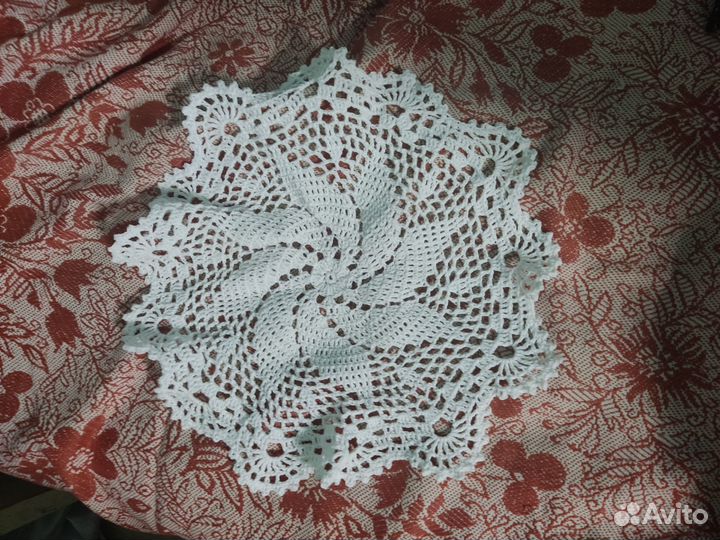 Игрушки ручной работы, вязанные