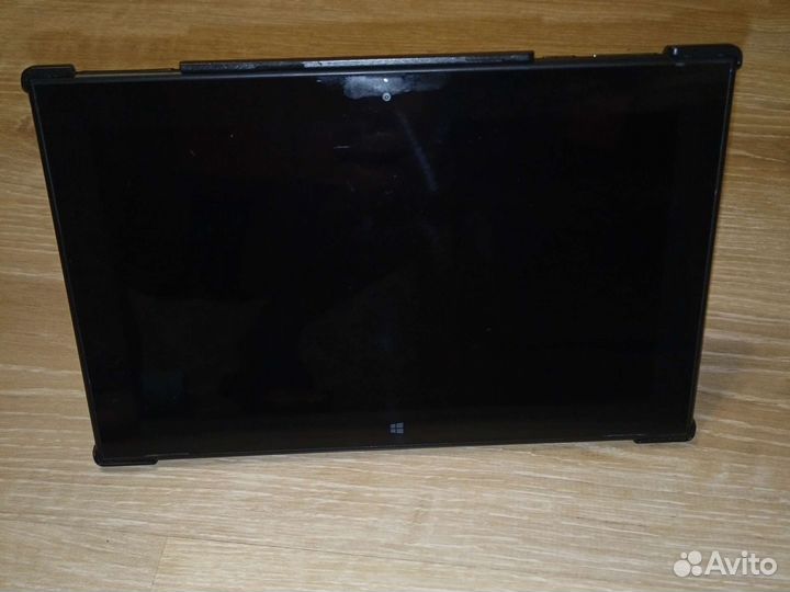 Планшет Nokia 2520