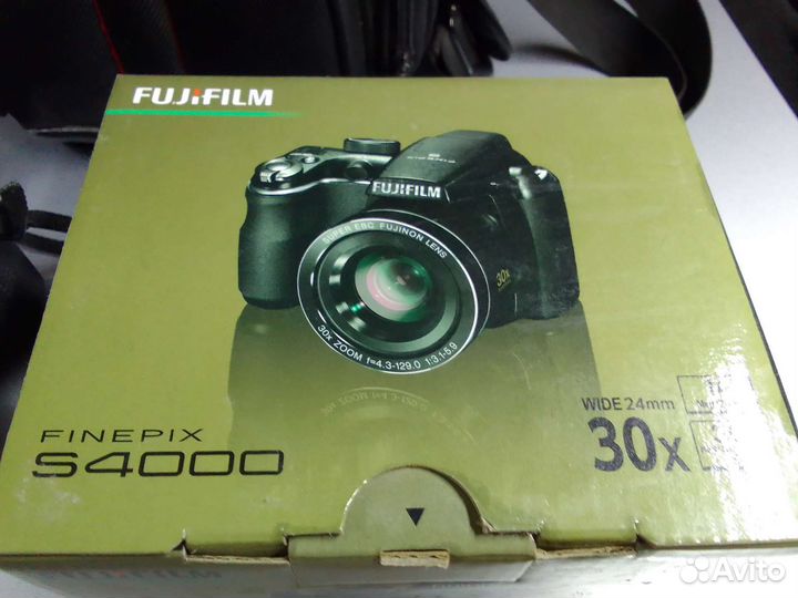 Fujifilm S4000