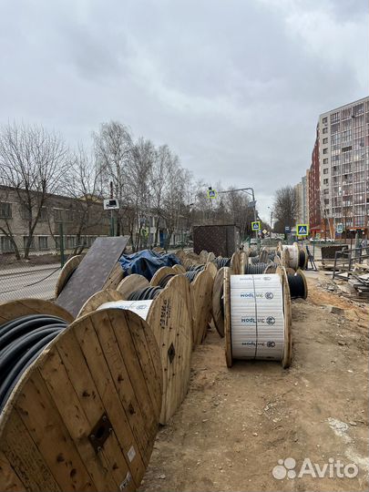 Бригада электромонтажников