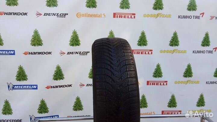 Michelin Alpin 4 215/60 R16 99H