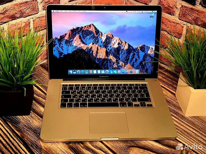 Apple MacBook 2011 Pro 15