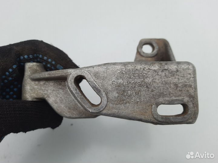 Кронштейн гидроусилителя Audi 80 B4