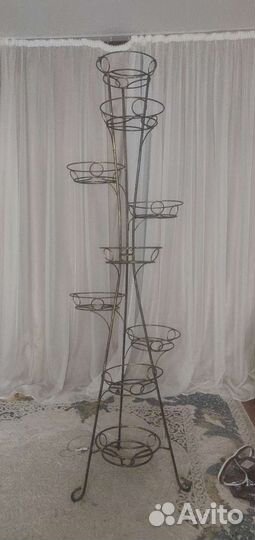 Подставка для цветов напольная металлическая