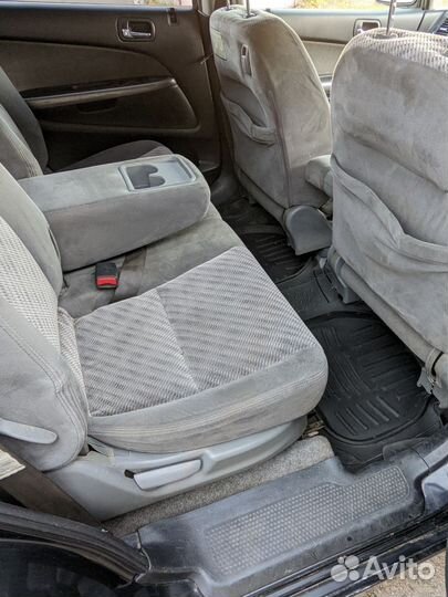 Honda Stream 2.0 CVT, 2004, 350 000 км