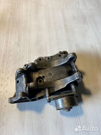 Кронштейн генератора Peugeot Partner M59