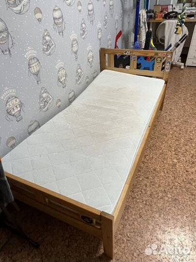 Детская кровать IKEA с матрасом