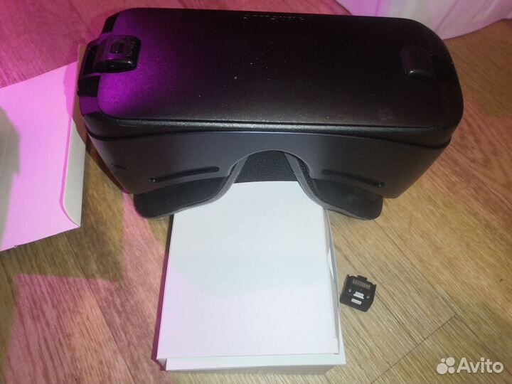 Очки виртуальной реальности Samsung Gear VR