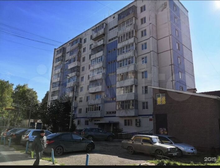 4-к. квартира, 80 м², 4/9 эт.