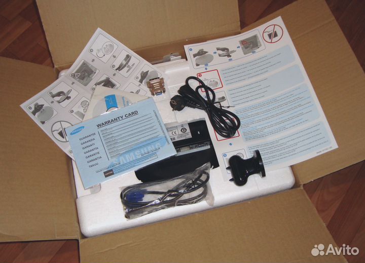 Монитор samsung 932B SBV 19