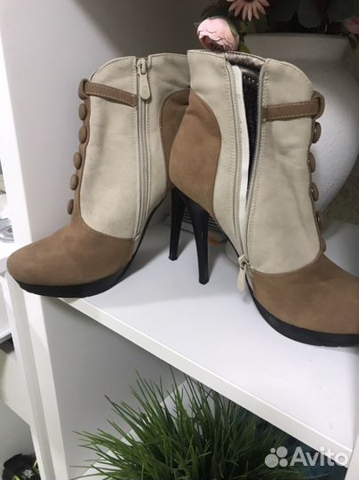 Ботинки женские