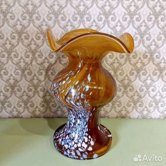 Цветные вазы для цветов Красный Май