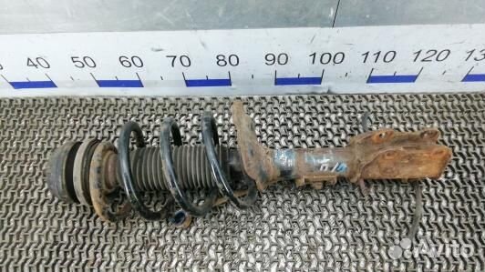 Стойка передняя левая mercedes benz vito W639 (2UK