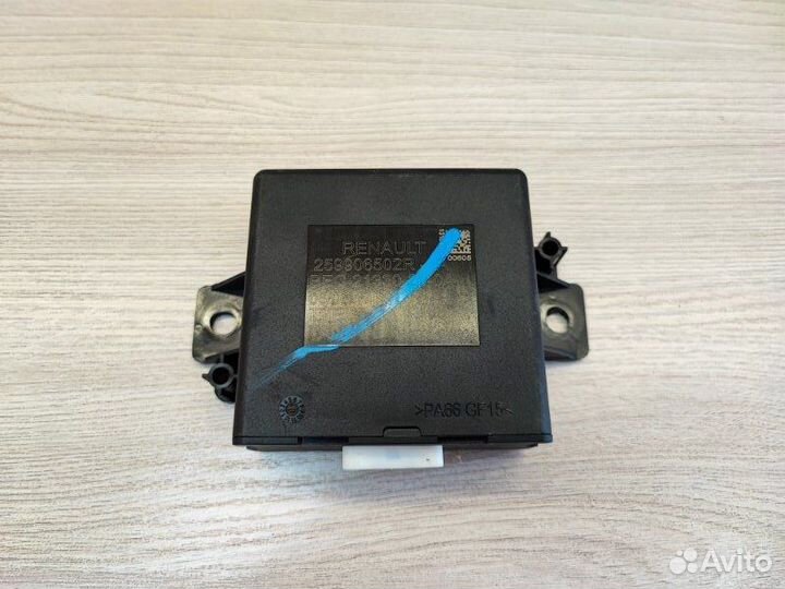 Блок управления парктрониками Renault Sandero