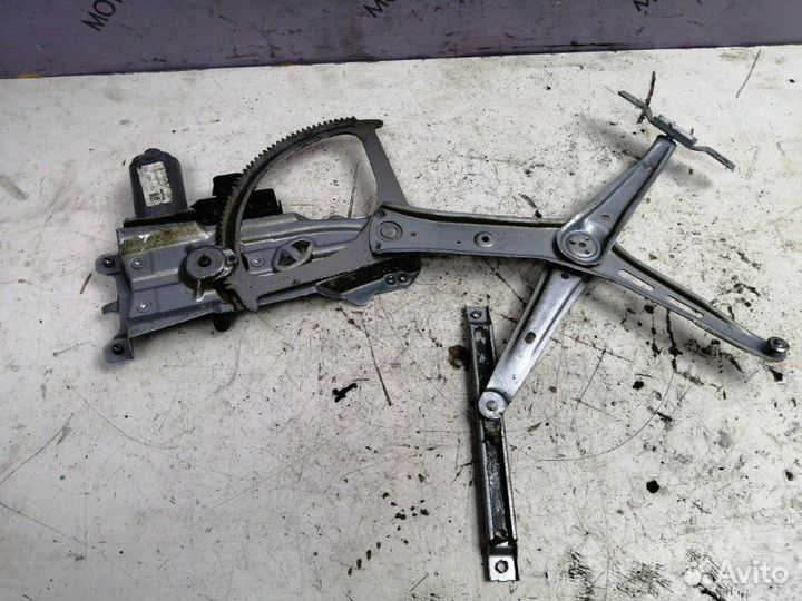 Стеклоподъемник передний правый Opel Astra H