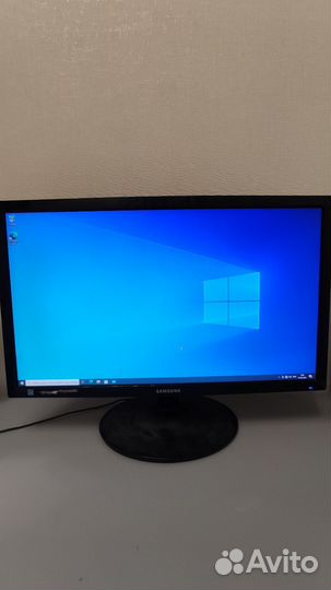 Системный блок и монитор