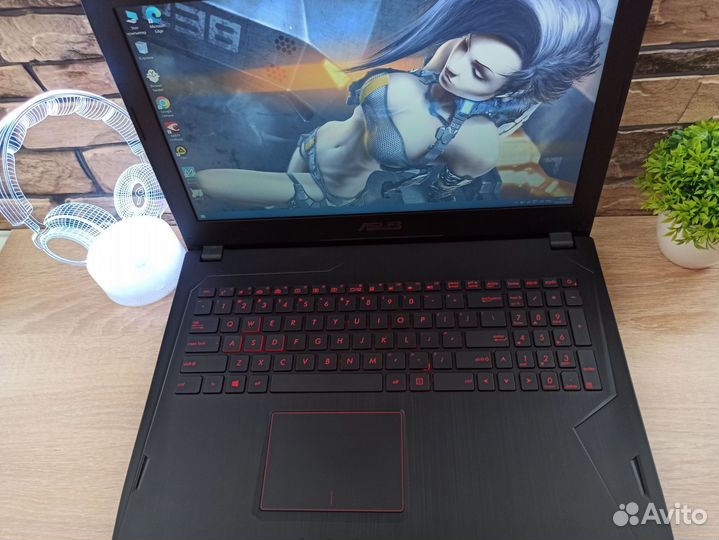 Игровой ноутбук asus i5-6300hq CPU, 8гб, ssd 120