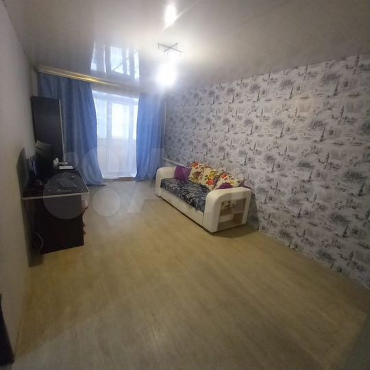 2-к. квартира, 51 м², 1/3 эт.