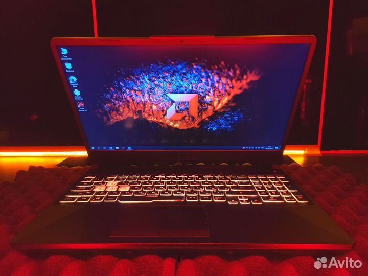 Игровой ноутбук Asus RTX 2060 Ryzen 7 4800H 8/256