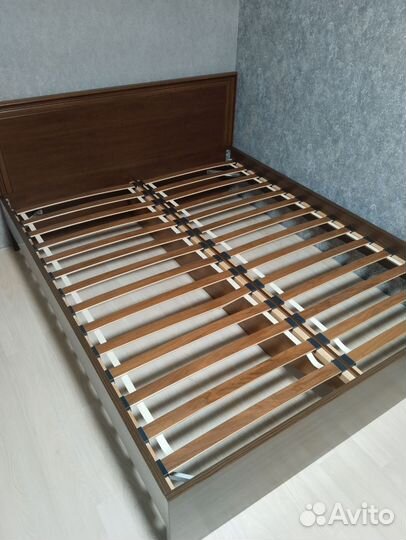 Кровать двухспальная