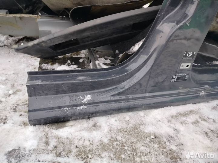 Порог левый volkswagen polo седан 2011