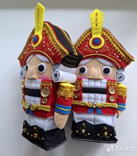 Щелкунчик кукла