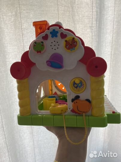 Детские игрушки пирамидка домик