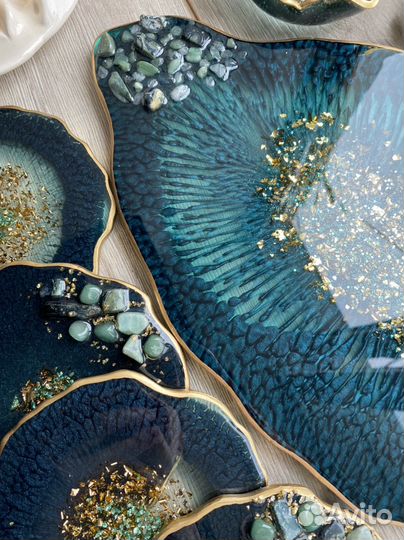 Плато и подставочки с натуральными камнями