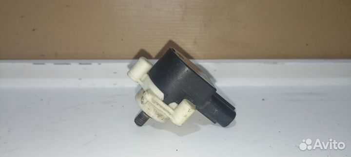 Датчик положения кузова Toyota Mazda Subaru Lexus