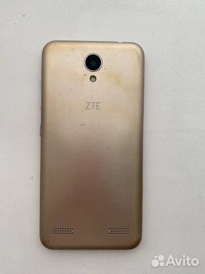 ZTE Blade A520, 2/16 ГБ
