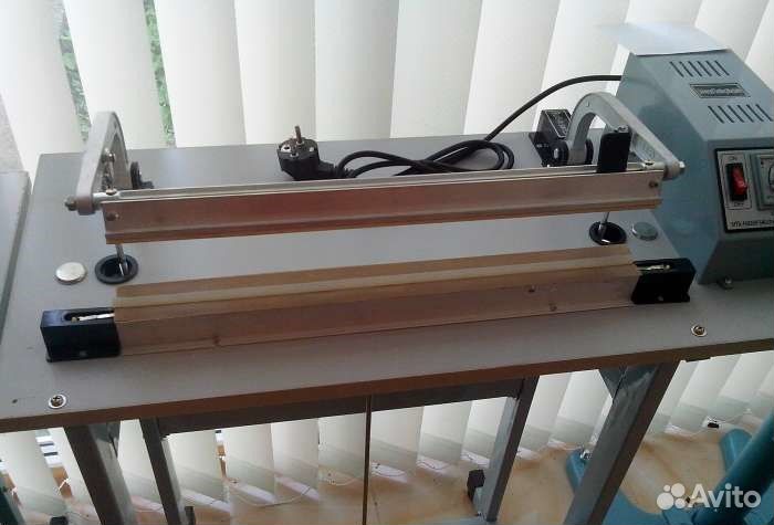 Ножной импульсный запайщик с обрезкой sftd-400