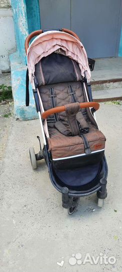 Прогулочная коляска carrello astra