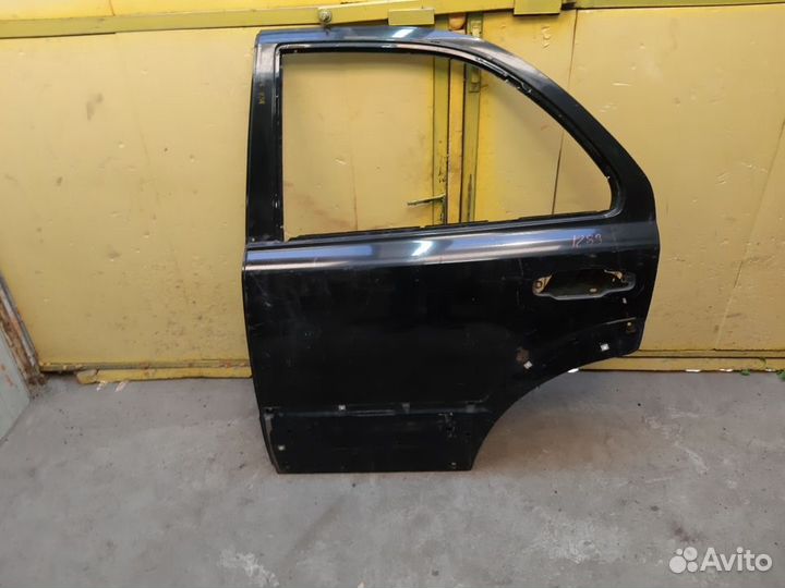 Дверь задняя левая Kia Sorento 2002-2009