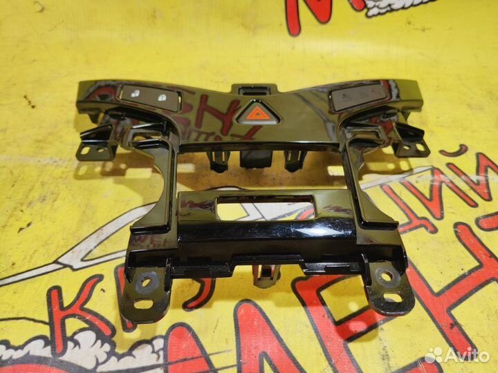 Накладка декоративная Chevrolet Cruze седан 1.6