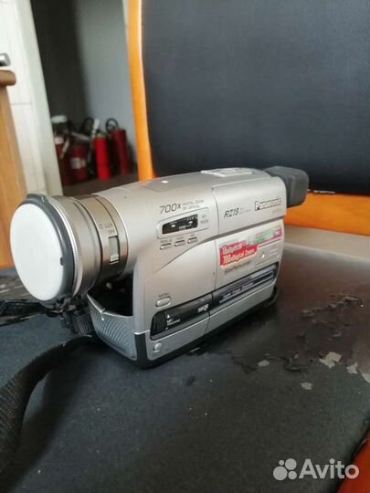 Видеокамера Panasonic RZ15EN