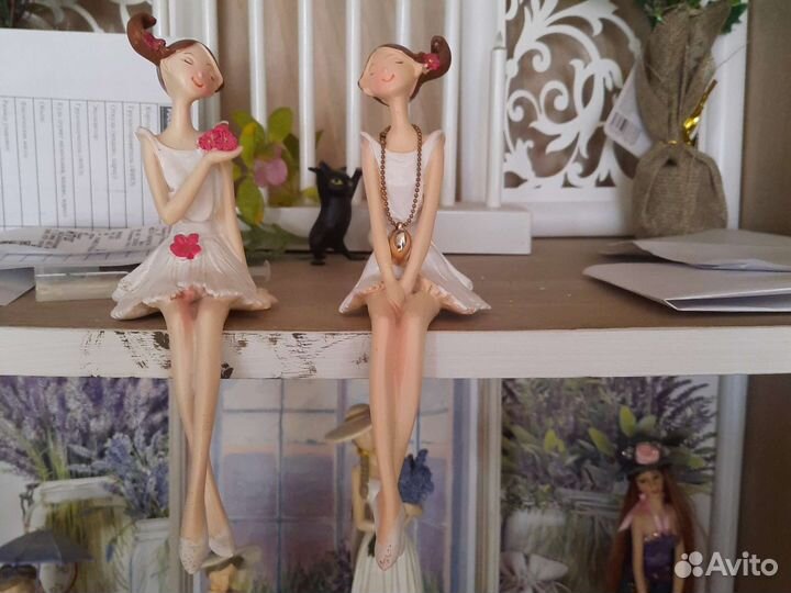 Статуэтки, панно