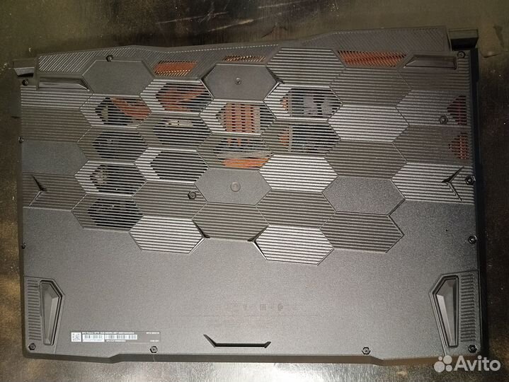 Игровой ноутбук MSI Katana GF76 12UE-655XRU