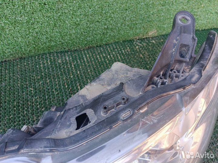 Фара передняя левая Mitsubishi Outlander GF 2.0