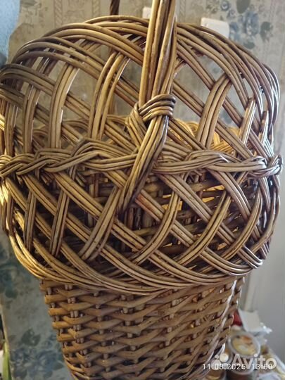 Корзина плетеная большая