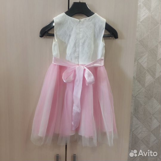 Платье для девочки р.28 (на рост 110-116 см)