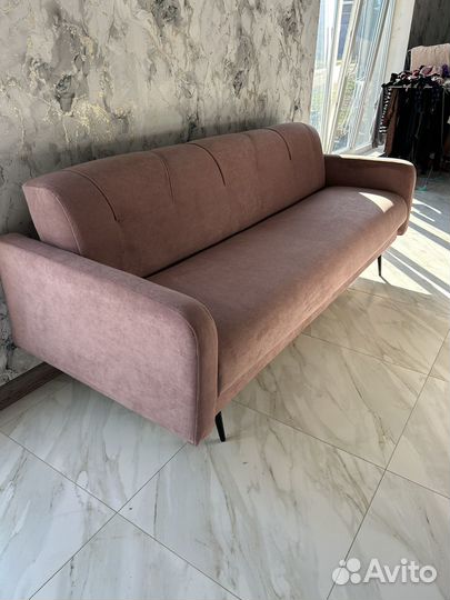 Перетяжка мягкой мебели