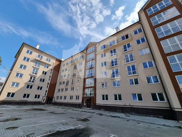 2-к. квартира, 52,4 м², 1/6 эт.